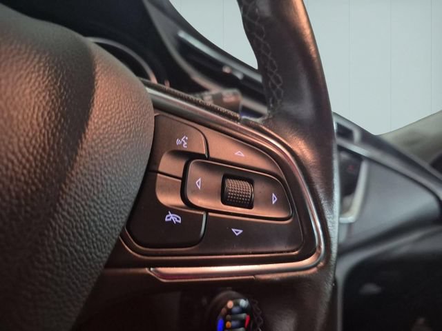 Used 2023 Buick Encore GX Select AWD/4WD image 21