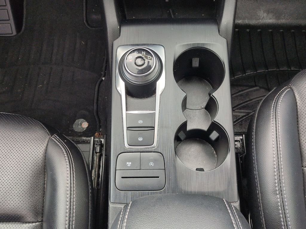 Used 2022 Ford Escape SEL w/ Technology Package AWD/4WD image 13