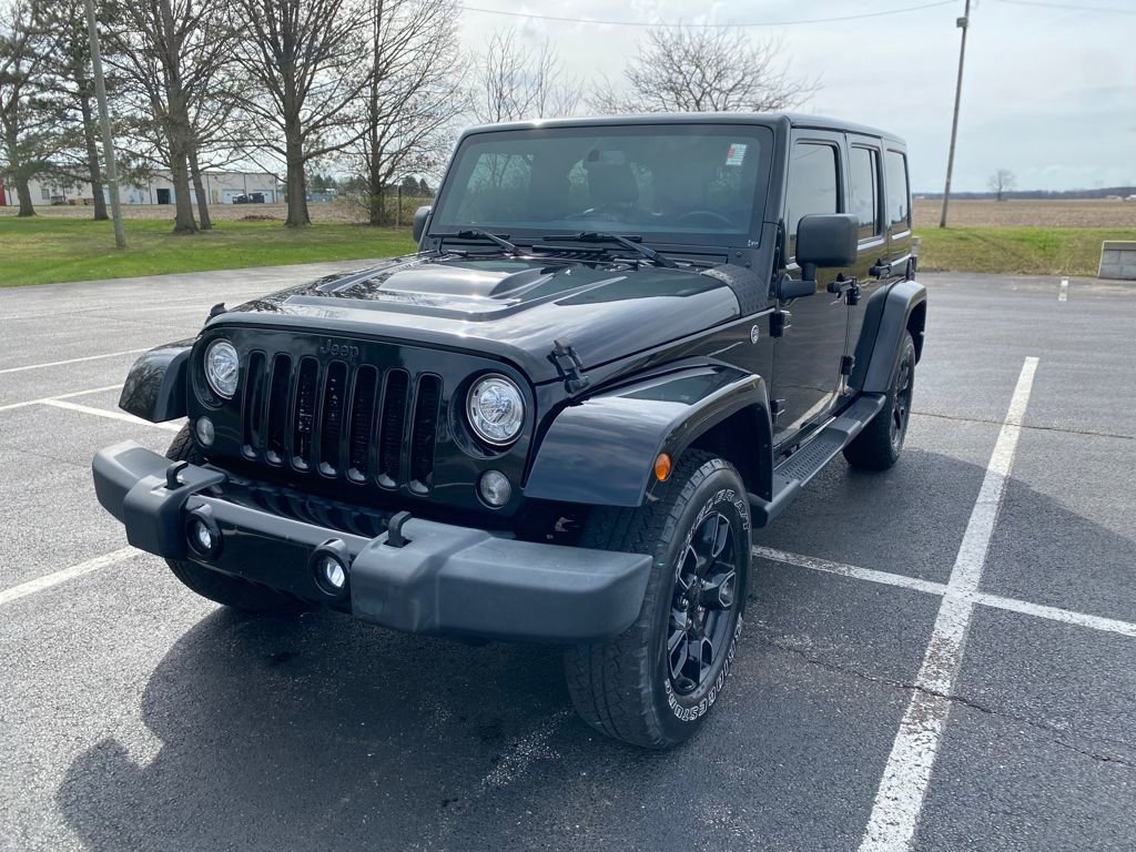 Used 2018 Jeep Wrangler Unlimited Sahara AWD/4WD image 3