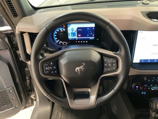 Used 2023 Ford Bronco Wildtrak image 12