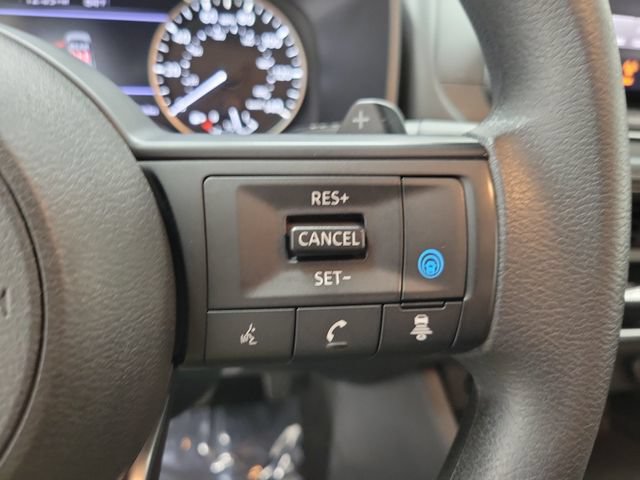 Used 2024 Nissan Rogue SV AWD/4WD image 23
