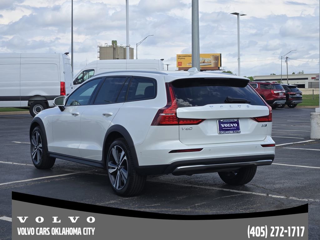 New 2026 Volvo V60 B5 Cross Country Plus w/ Climate Package image 4