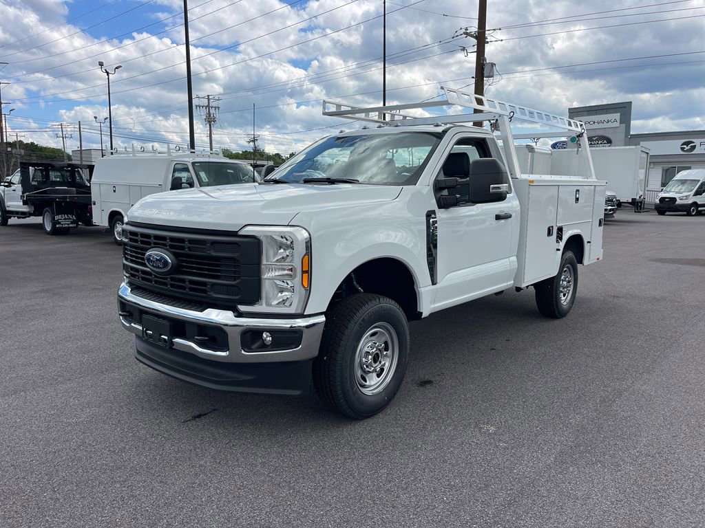 New 2025 Ford F250 XL w/ XL Chrome Package image 2