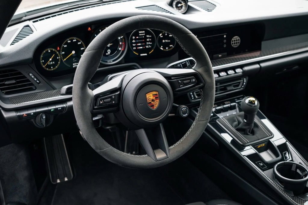 Used 2022 Porsche 911 GT3 RWD image 41