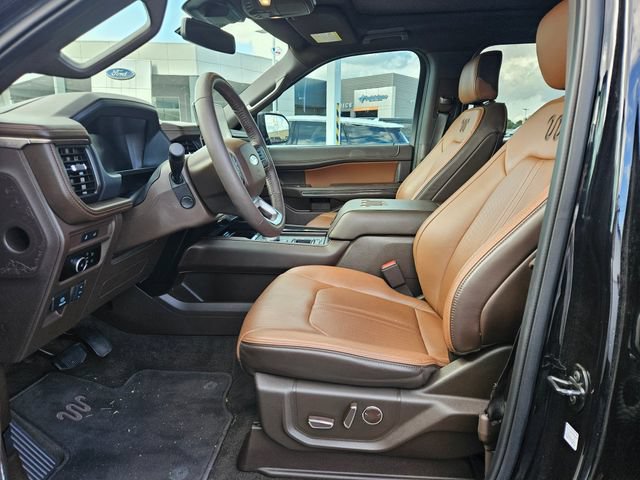 Used 2024 Ford Expedition King Ranch RWD image 7