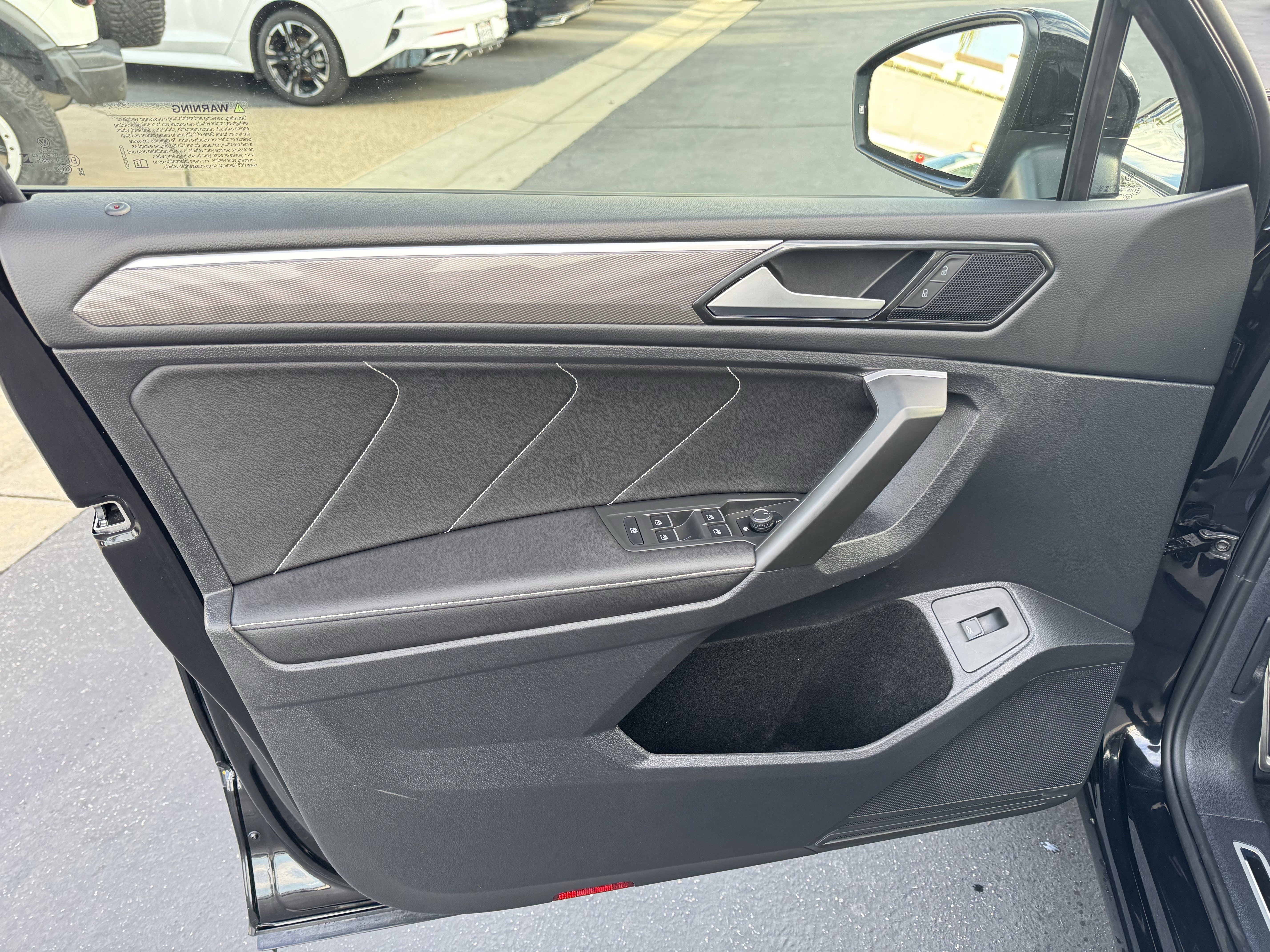 Certified 2024 Volkswagen Tiguan SE R-Line image 14