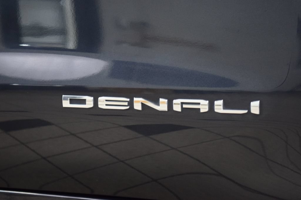 Used 2023 GMC Sierra 1500 Denali w/ Denali Reserve Package AWD/4WD image 17