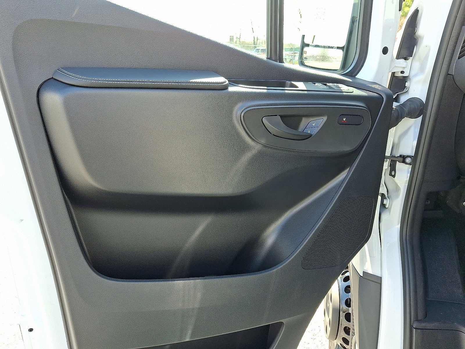 Used 2024 Mercedes-Benz Sprinter 3500 image 12