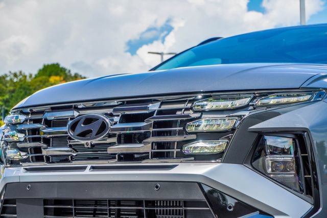 New 2026 Hyundai Tucson Limited AWD/4WD image 2