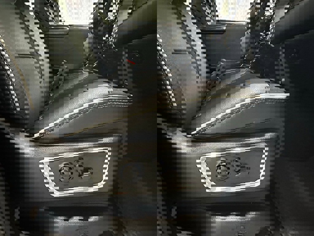 Used 2025 RAM 1500 Laramie image 56