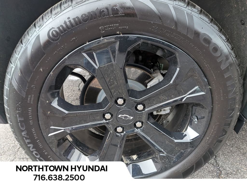 Used 2025 Chevrolet Equinox LT w/ Convenience Package II image 49