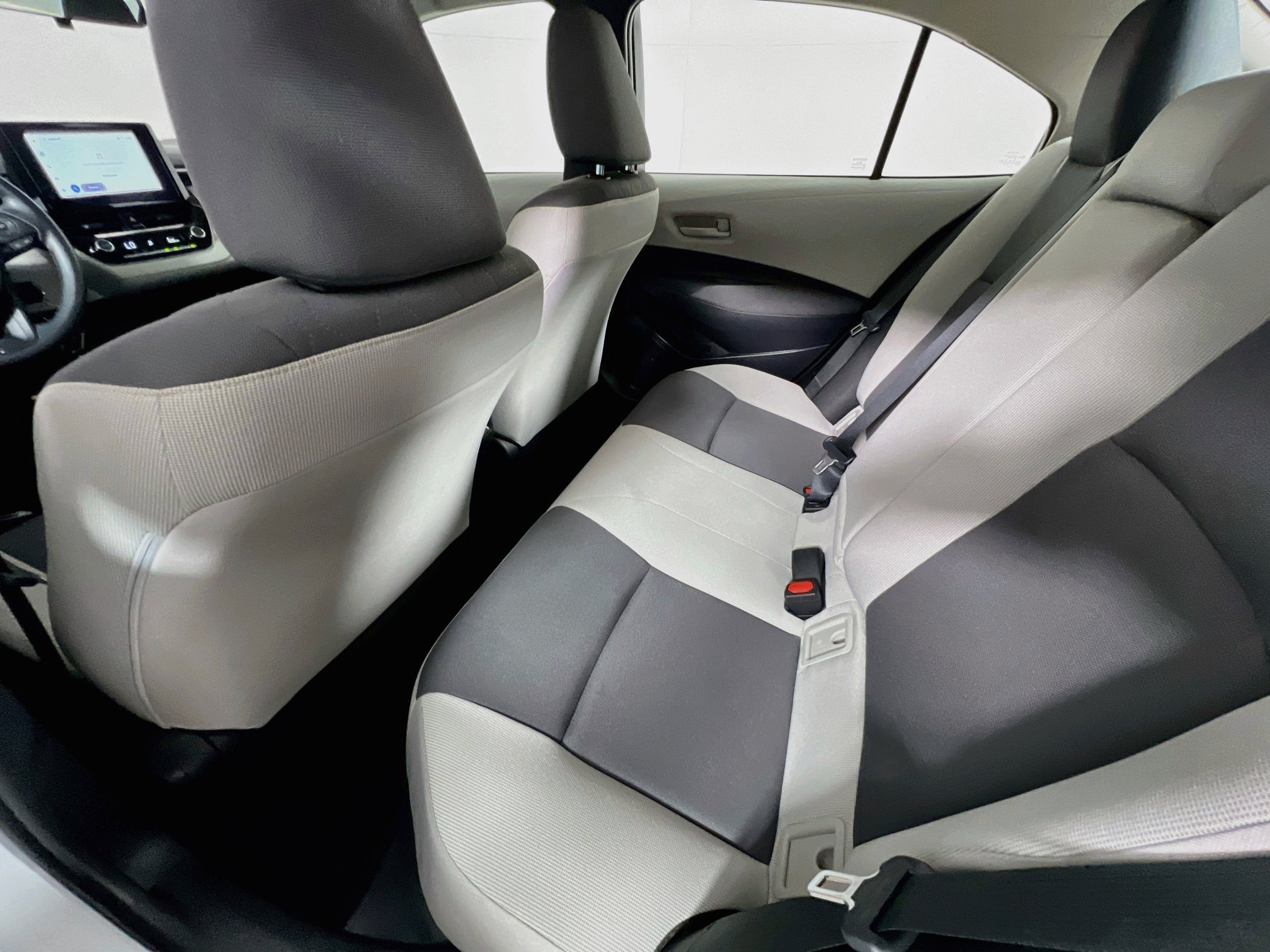 Used 2026 Toyota Corolla LE FWD image 28