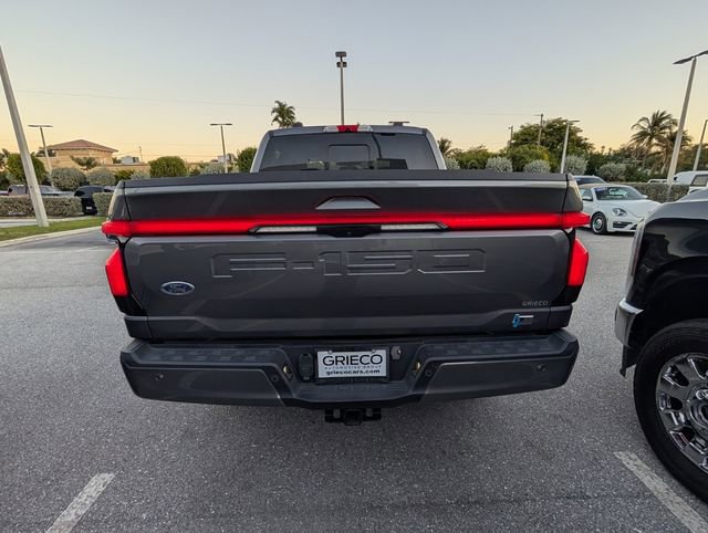 Used 2023 Ford F150 Lightning Lariat image 12