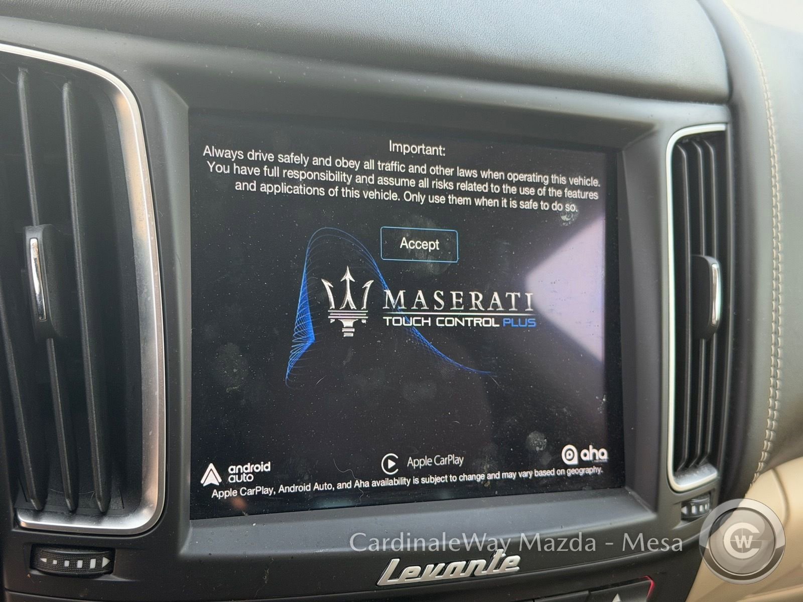 Used 2019 Maserati Levante GranLusso AWD/4WD image 25