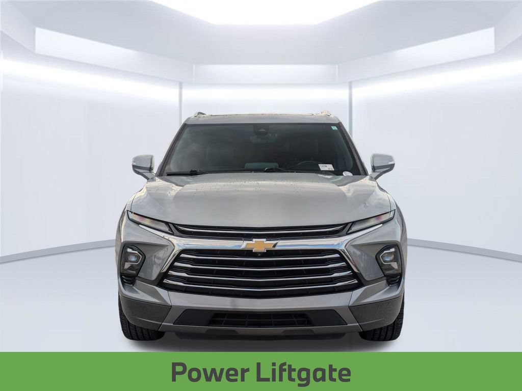 Used 2023 Chevrolet Blazer Premier w/ Driver Confidence II Package FWD image 11
