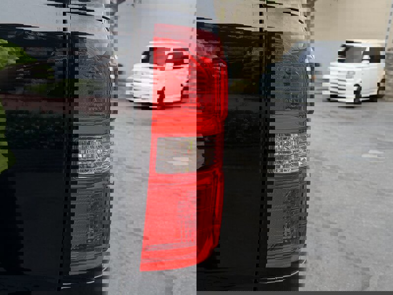 Used 2017 GMC Sierra 2500 SLT w/ Driver Alert Package image 18