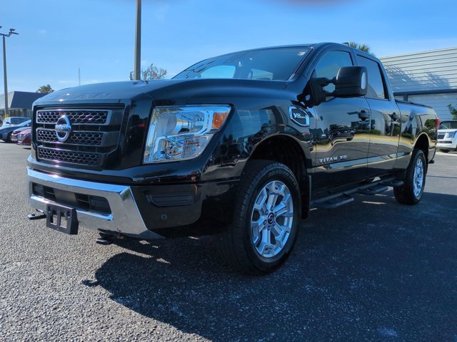 Certified 2022 Nissan Titan SV w/ SV Convenience Package image 9