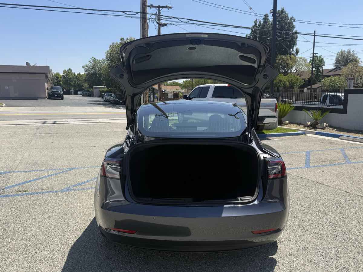 Used 2018 Tesla Model 3 Long Range image 30