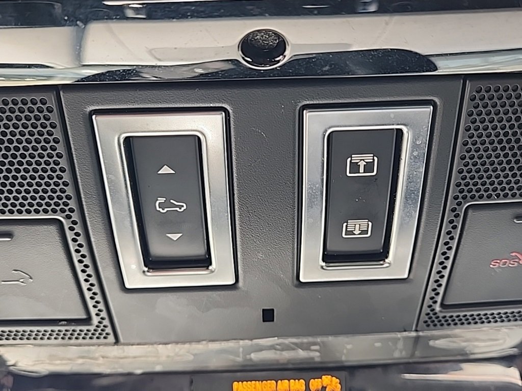 Used 2022 Land Rover Range Rover Sport HST image 37