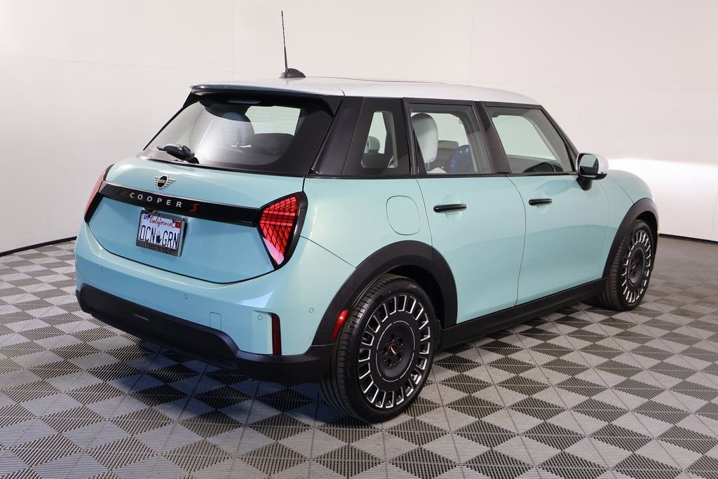 Used 2025 MINI Cooper S image 4