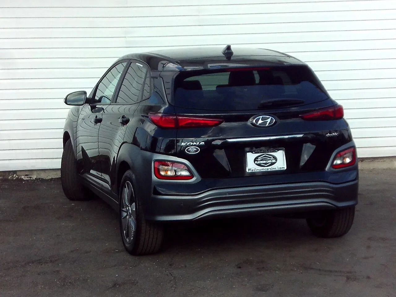 Used 2021 Hyundai Kona Ultimate FWD image 4