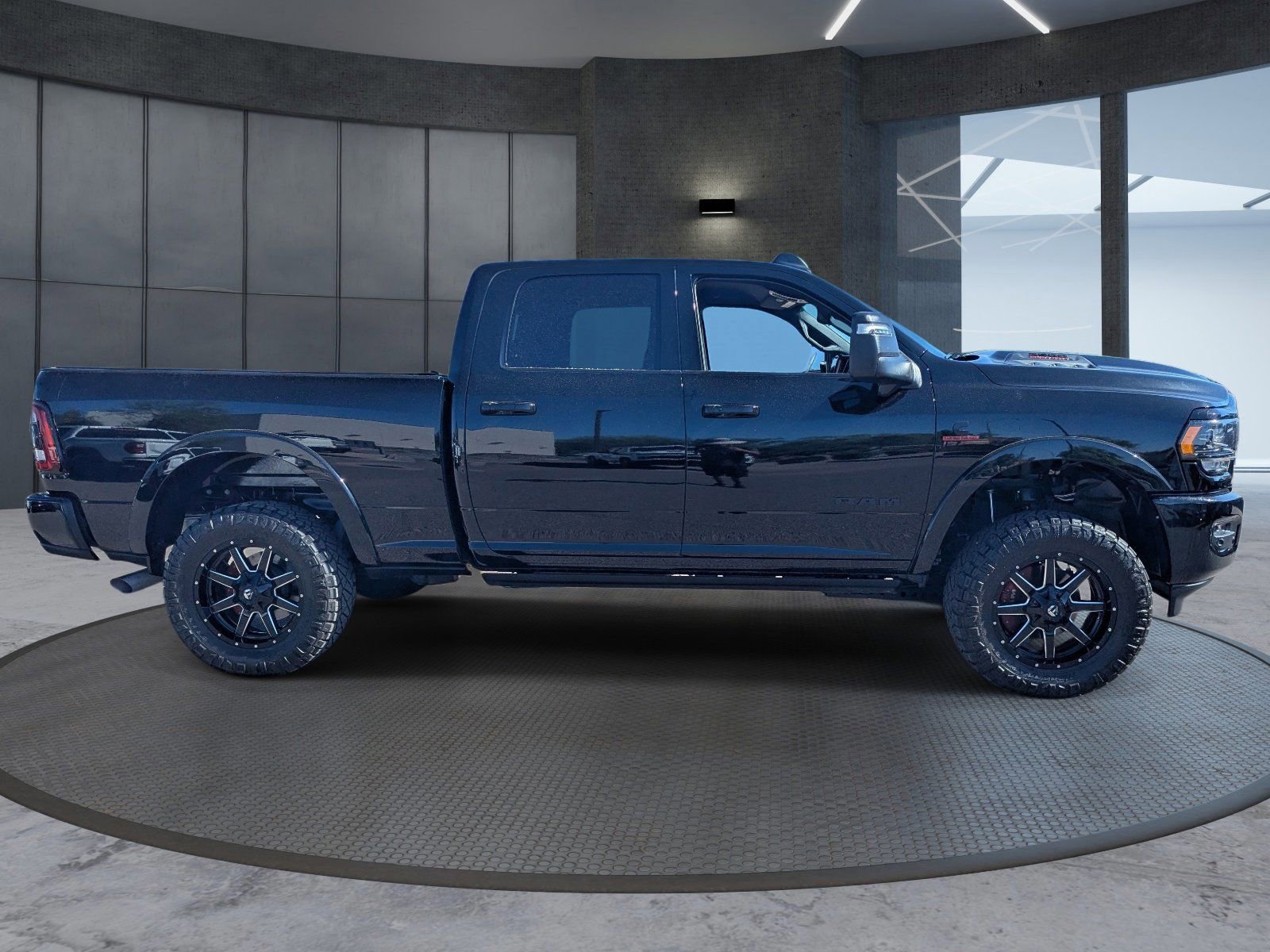 Used 2024 RAM 2500 Limited image 7