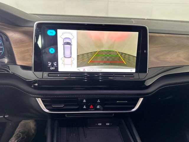 Used 2025 Volkswagen Atlas SE image 22