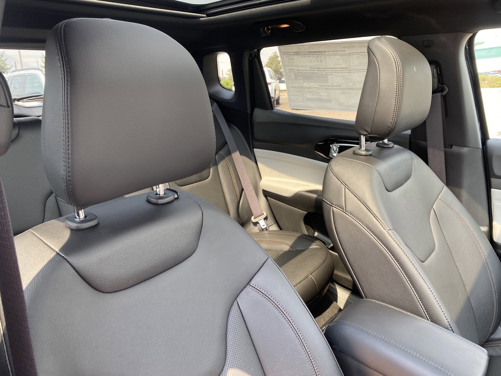New 2024 Jeep Compass Limited w/ Elite Group AWD/4WD image 18