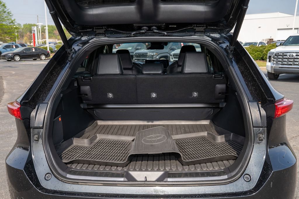 Used 2021 Toyota Venza Limited w/ Advanced Technology Package image 5