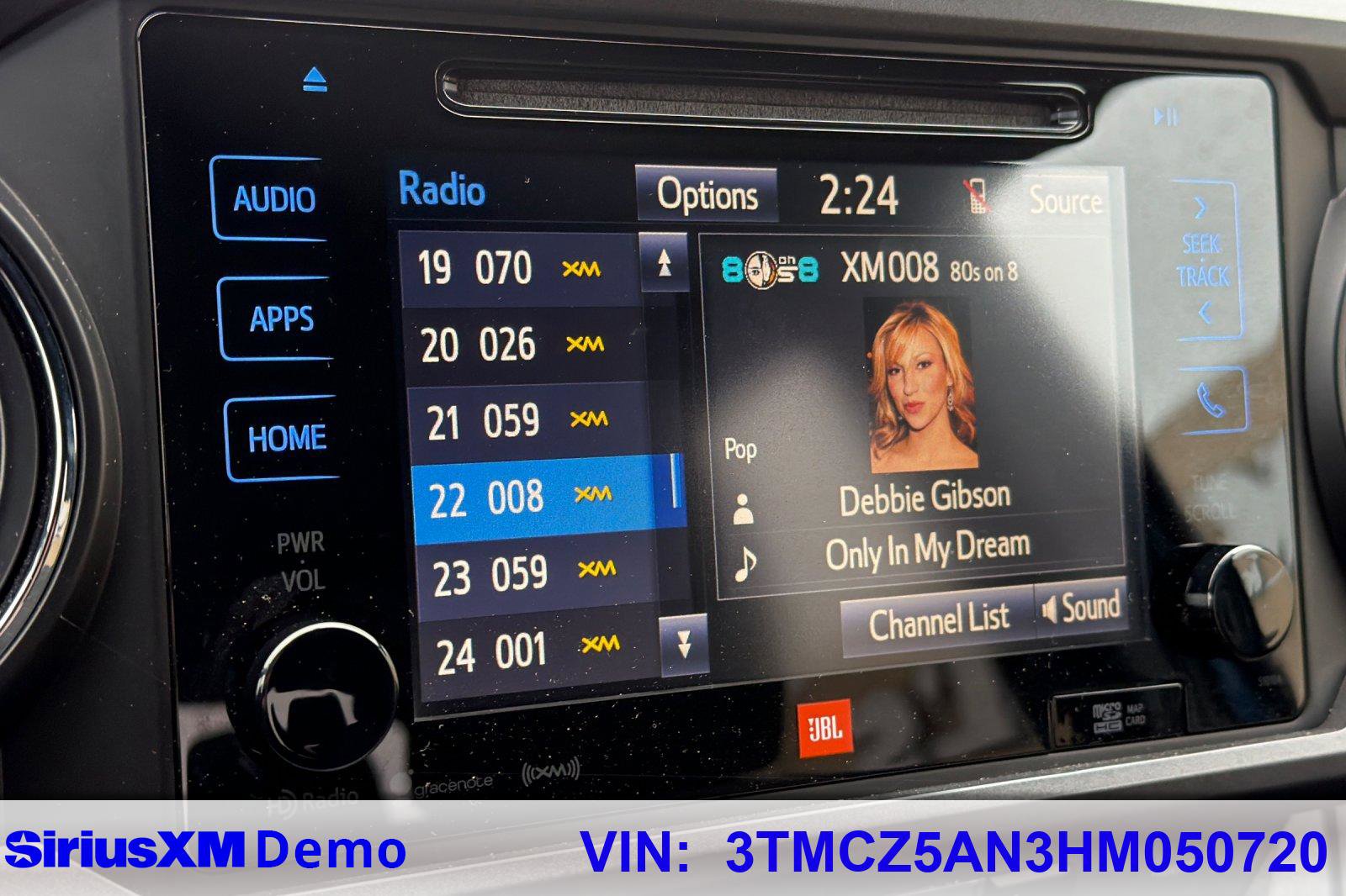 Used 2017 Toyota Tacoma TRD Off-Road image 27