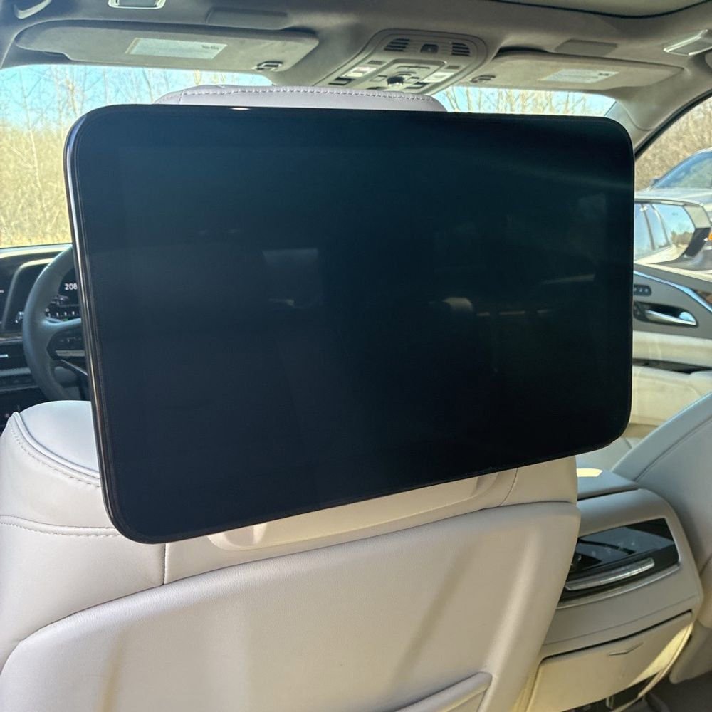 Used 2024 Cadillac Escalade ESV Sport Platinum w/ LPO, ONYX Package image 20