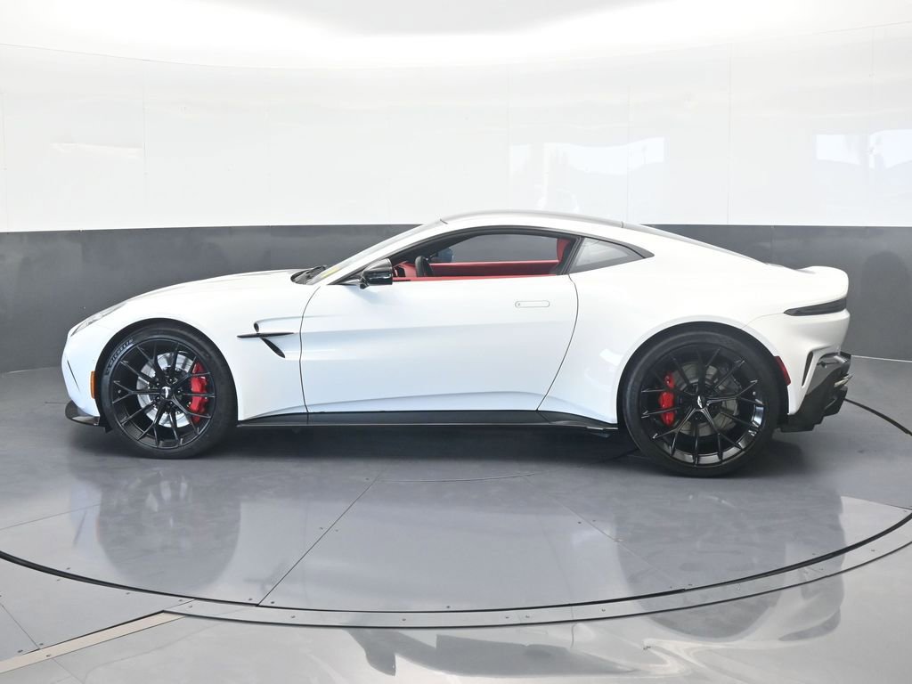 Used 2025 Aston Martin V8 Vantage Coupe video 3