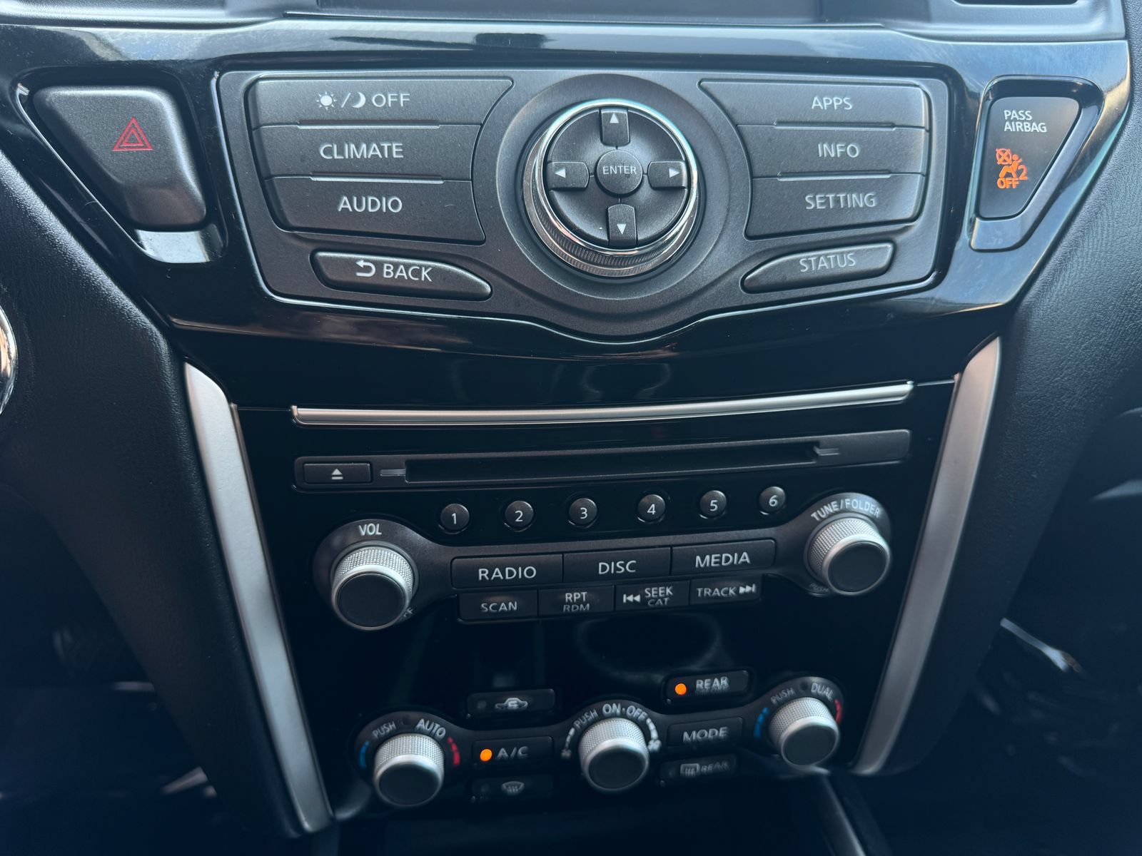 Used 2017 Nissan Pathfinder SV FWD image 24