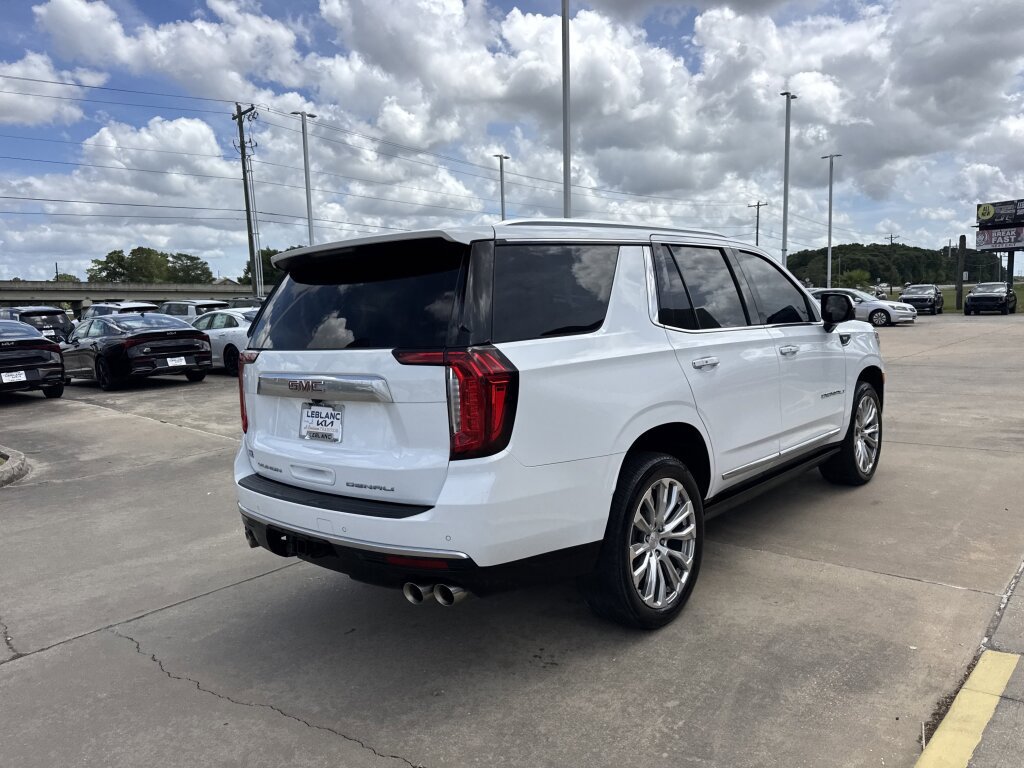 Used 2023 GMC Yukon Denali AWD/4WD image 18