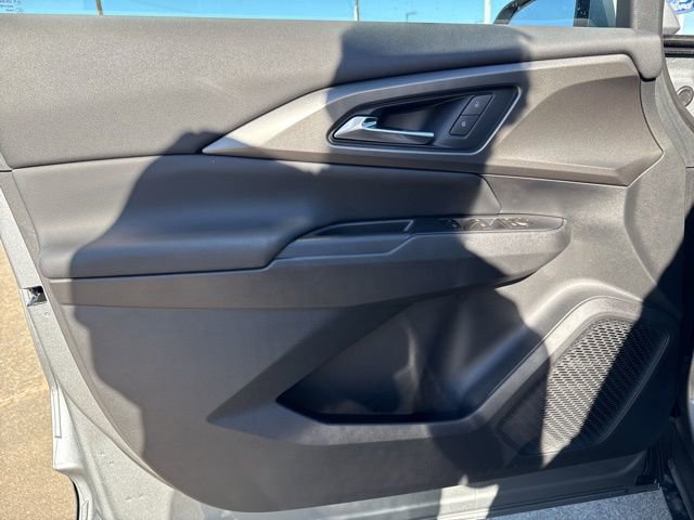 New 2026 Chevrolet Equinox EV LT image 21