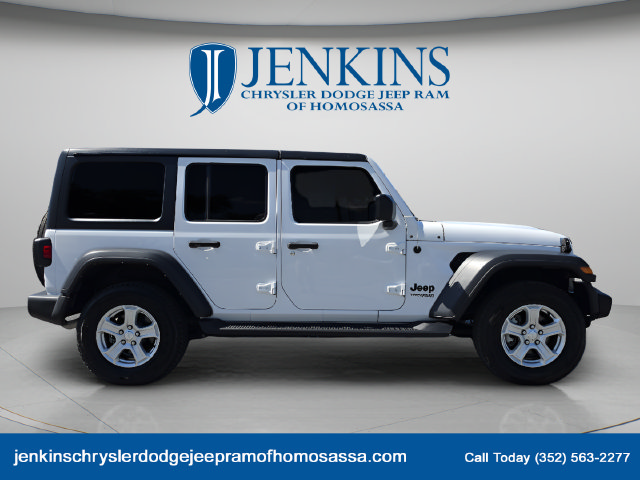 Used 2022 Jeep Wrangler Unlimited Sport AWD/4WD image 2