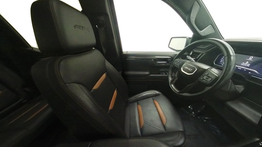 Used 2025 GMC Sierra 1500 AT4 w/ AT4 Premium Package AWD/4WD image 34