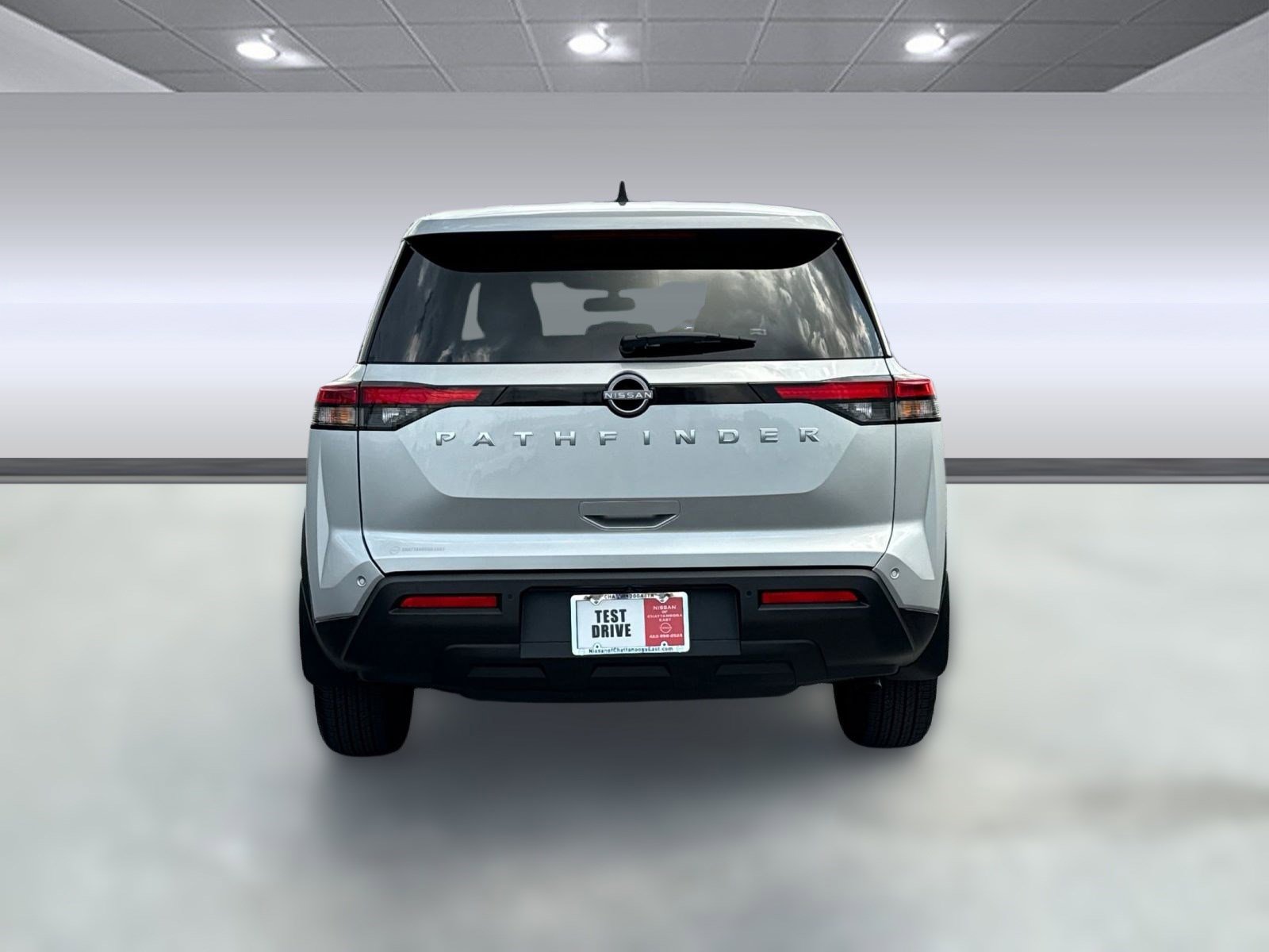 Certified 2025 Nissan Pathfinder S image 9