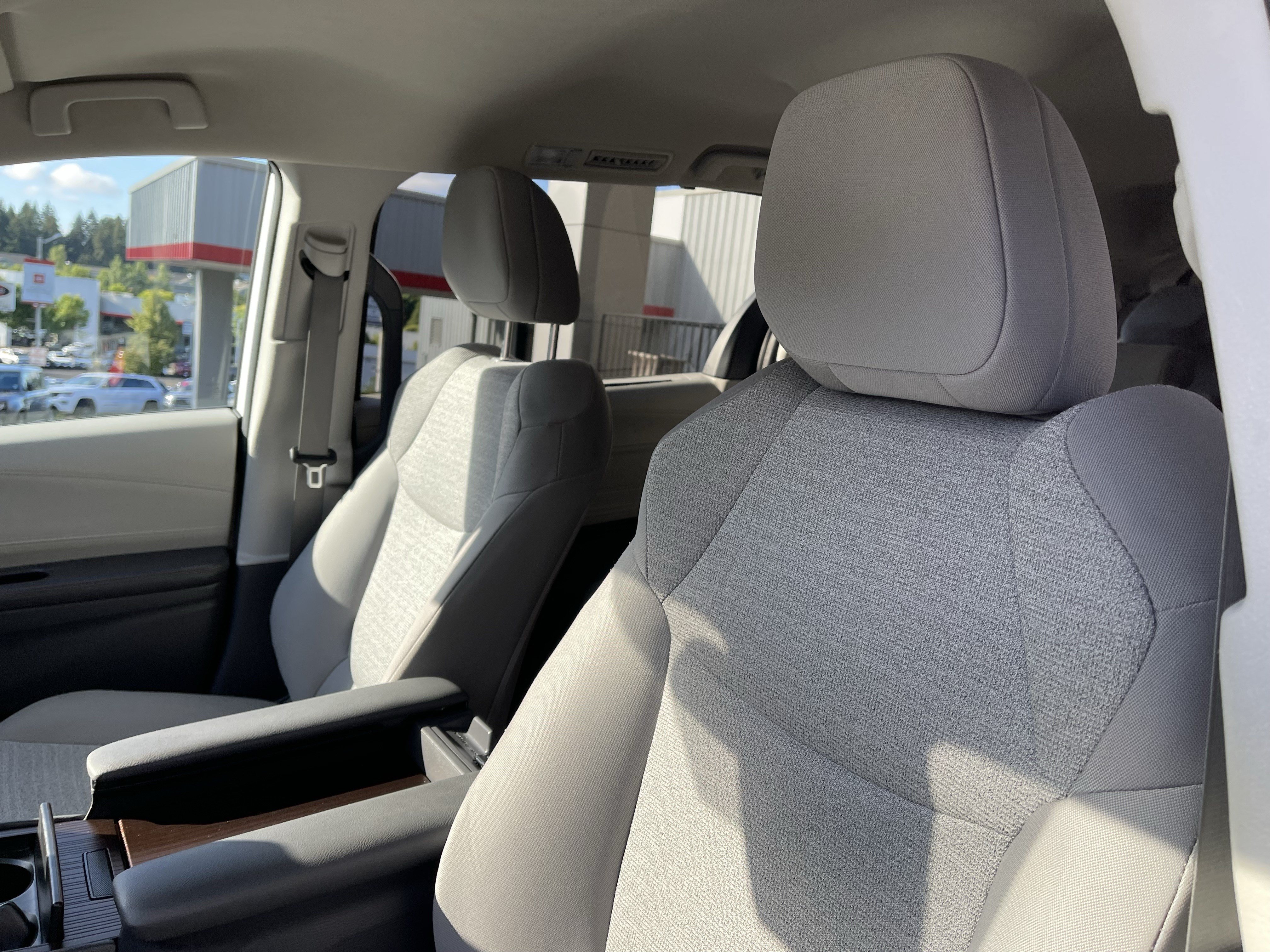 Certified 2024 Toyota Sienna LE AWD/4WD image 16