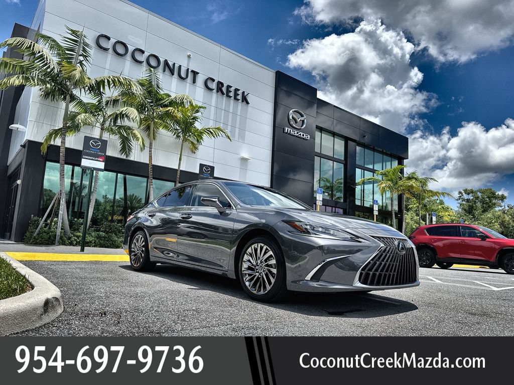 Used 2024 Lexus ES 300h Ultra Luxury w/ Accessory Package (Z2)