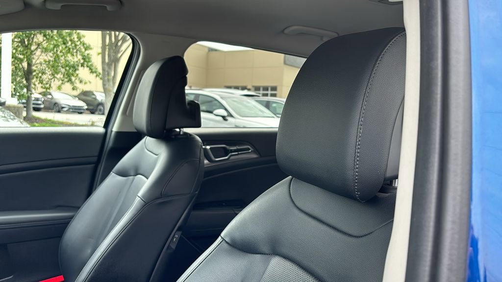 Used 2023 Kia Sportage EX image 25