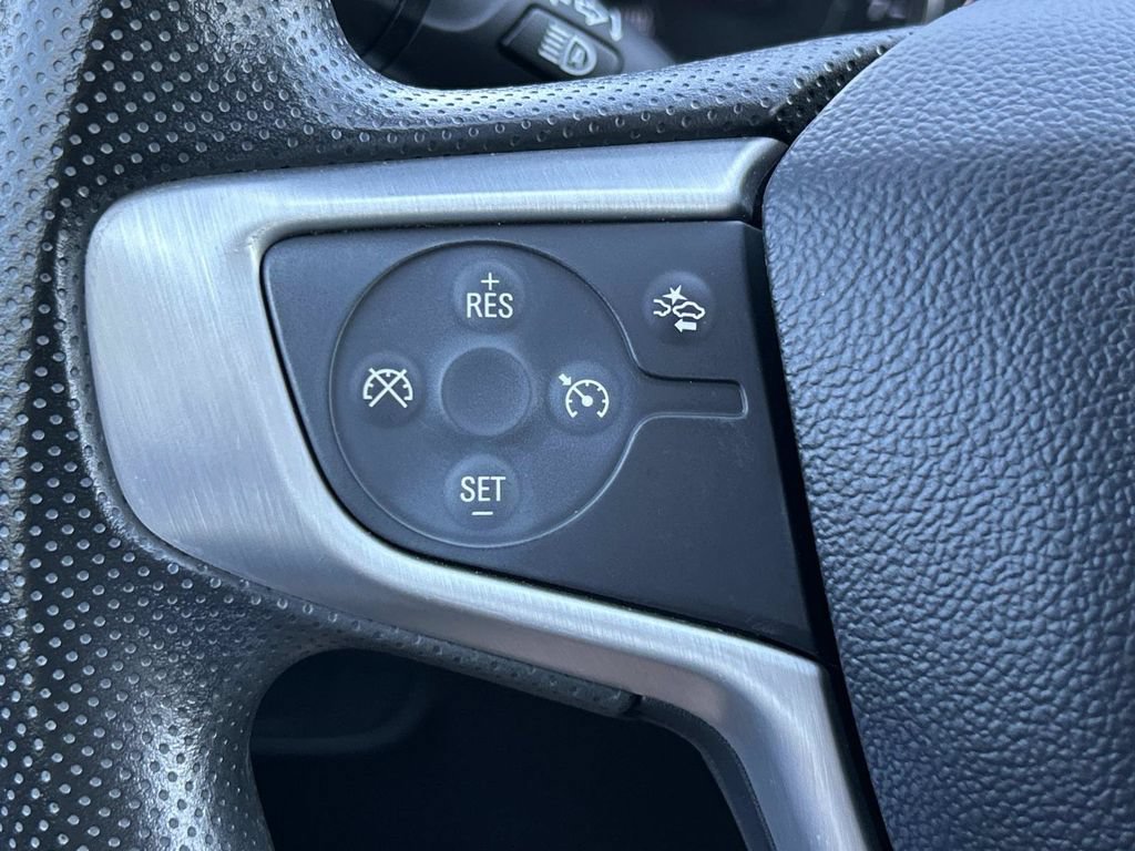 Used 2024 GMC Terrain SLE FWD image 30