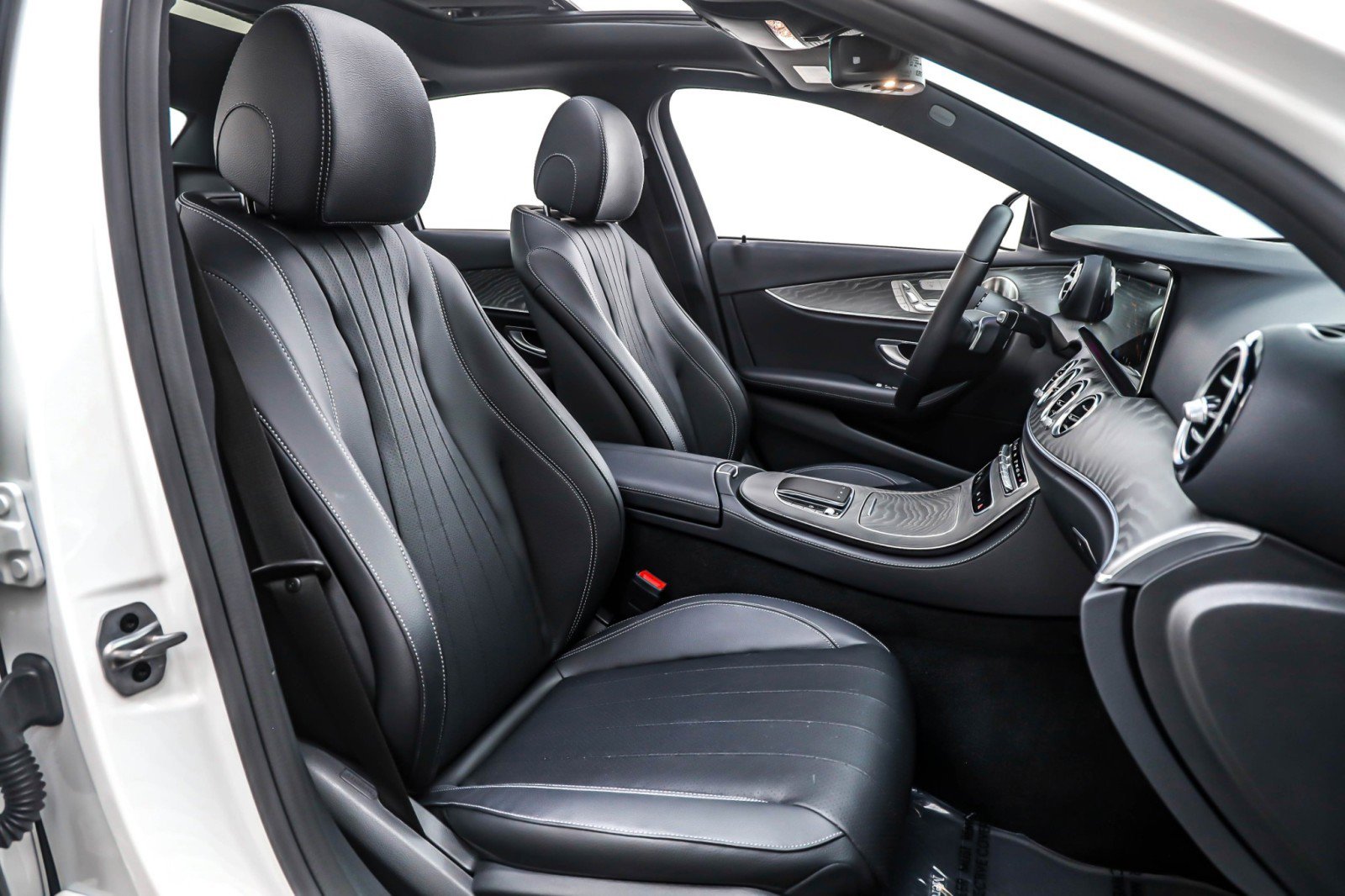 Certified 2022 Mercedes-Benz E 350 Sedan image 8