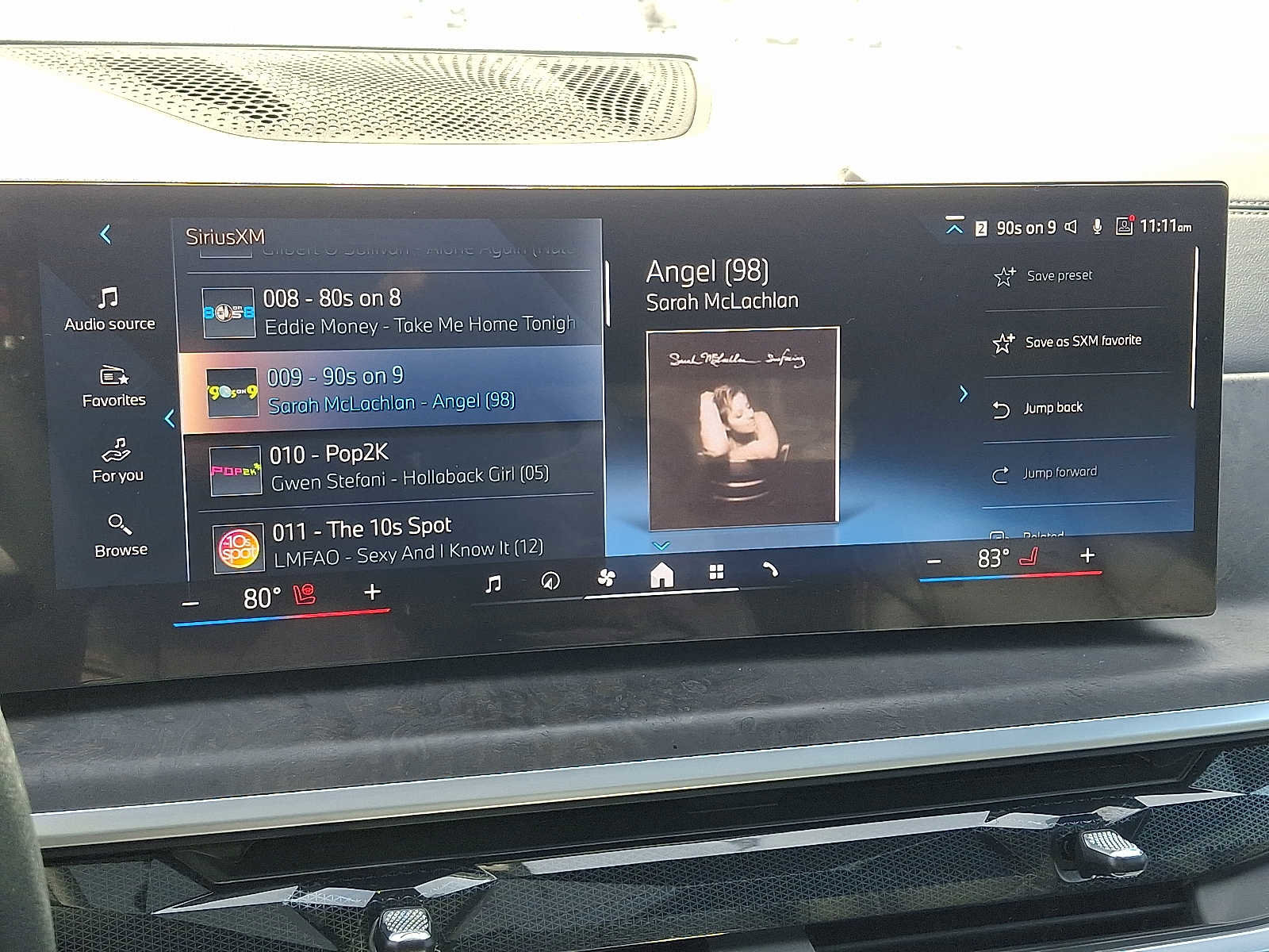 Used 2025 BMW X5 xDrive50e w/ Premium Package image 18