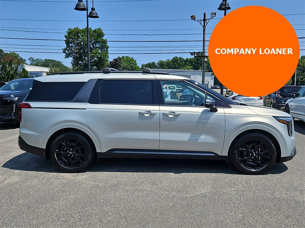 Used 2025 Kia Carnival SX Prestige image 7