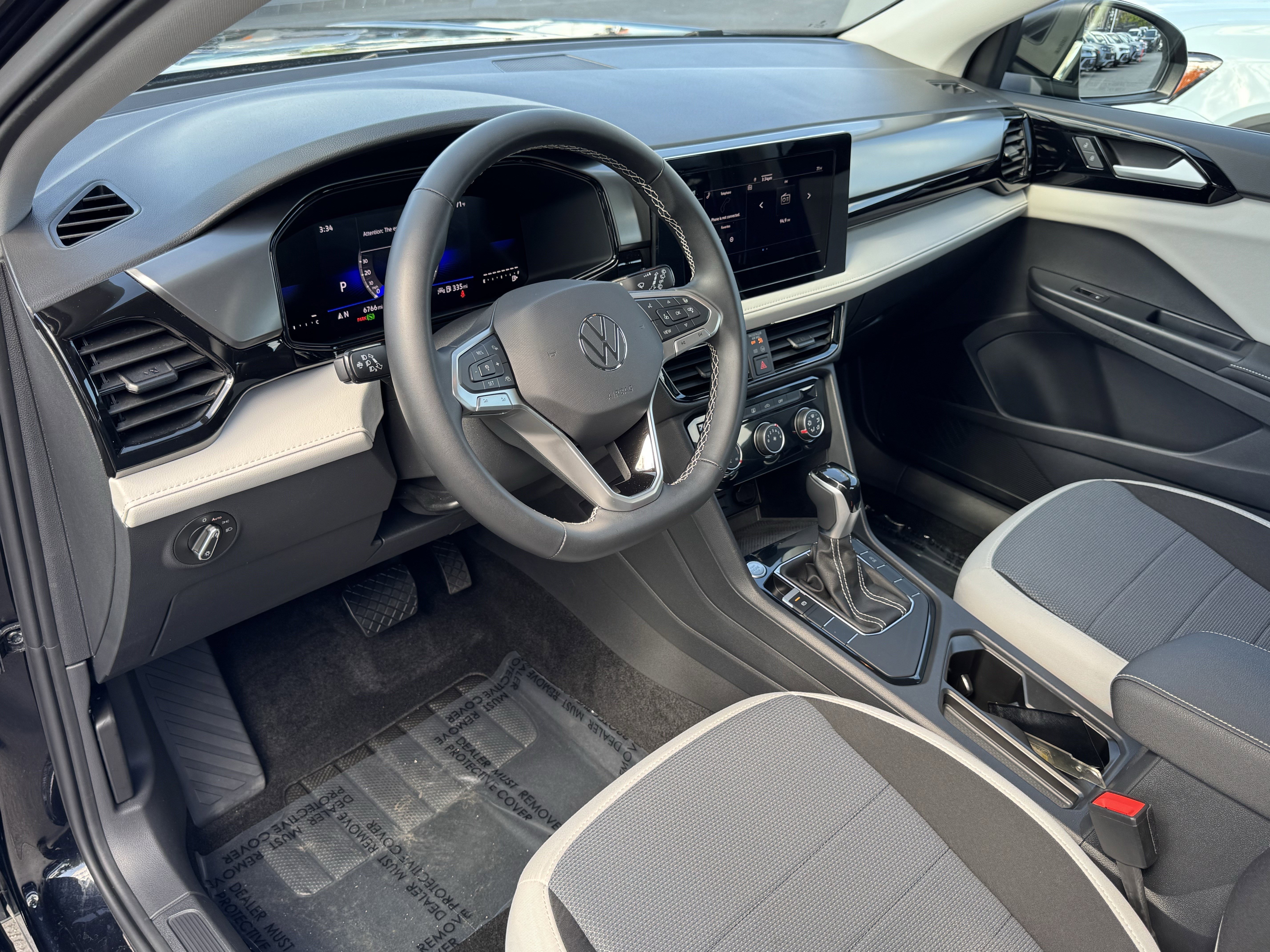 Used 2025 Volkswagen Taos S FWD image 17