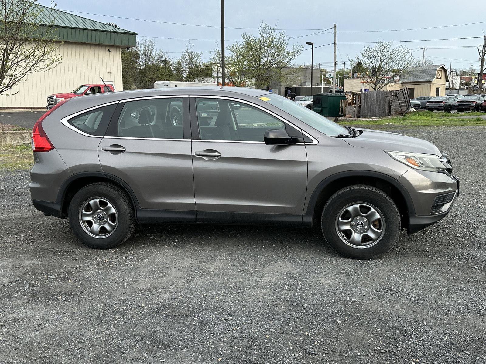 Used 2015 Honda CR-V LX image 9