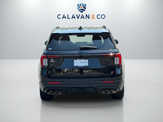 Used 2025 Ford Explorer ST AWD/4WD image 8