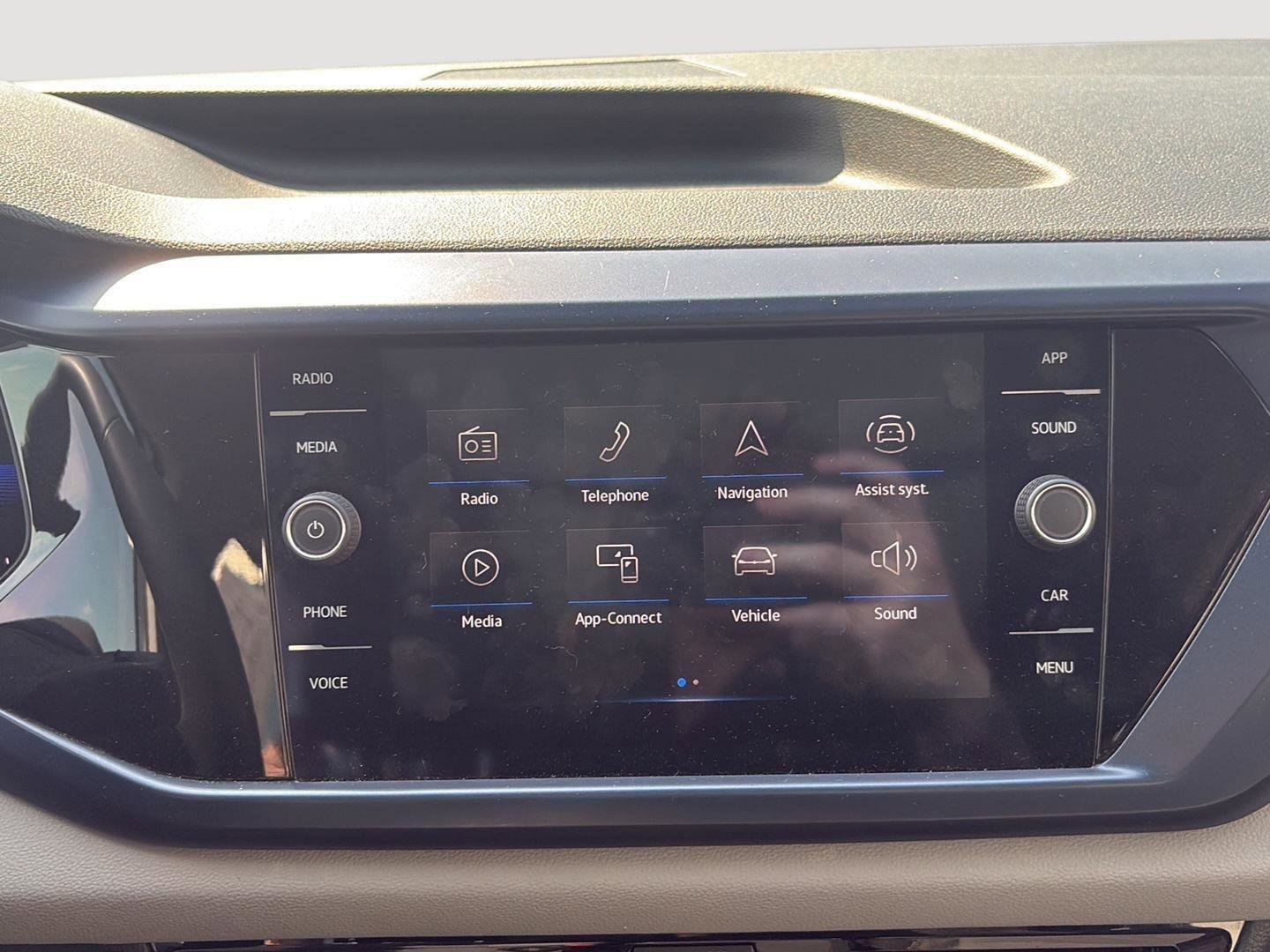 Certified 2023 Volkswagen Taos SE w/ Panoramic Sunroof Package AWD/4WD image 18