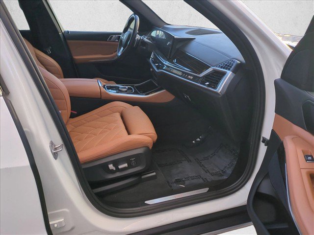 Used 2024 BMW X5 sDrive40i w/ Parking Assistance Package RWD image 23
